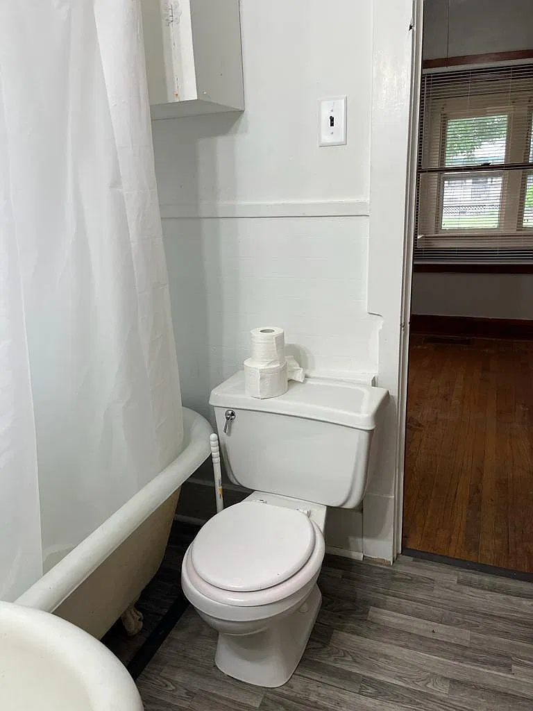 2202 7th Avenue, Council Bluffs, IA 515 — Photo 2