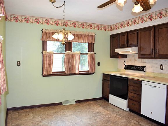 4th image of 801 Renrose Ave