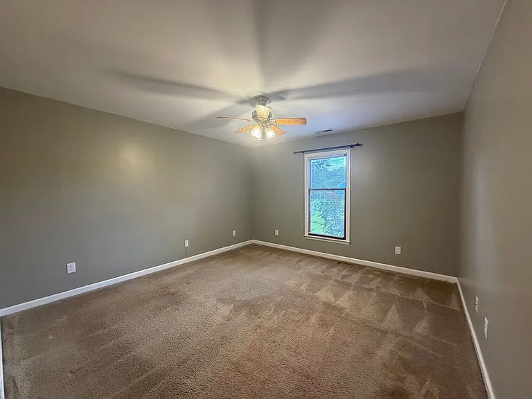 717 Mallard Dr — Photo 12