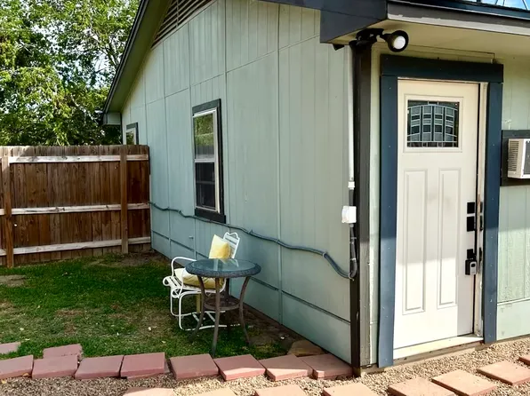 307 W Broadmore Ave, Wills Point, TX 75169