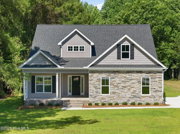 2801 Holston Way, Grimesland, NC 27837