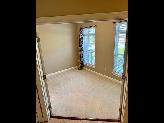 Bedroom 1 (with en suite, lower level)