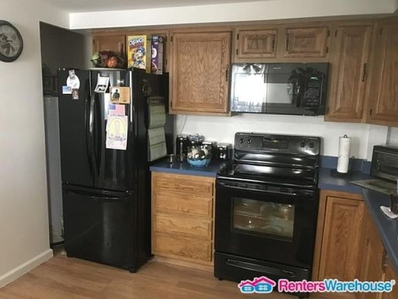 4th image of 15006 Sunbury St