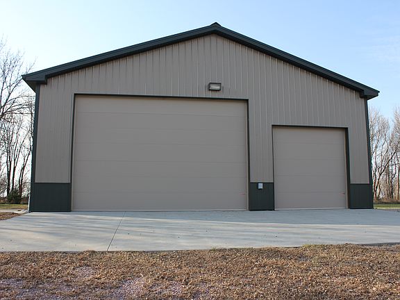 4th image of 41888 270th St