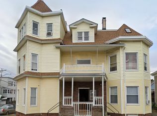 1117 Kossuth St #1R, Bridgeport, CT 06608