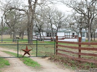 263 Longhorn Rd, Stockdale, TX 78160