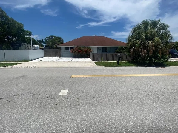 1926 Ramsey Dr, Lake Worth, FL 33461