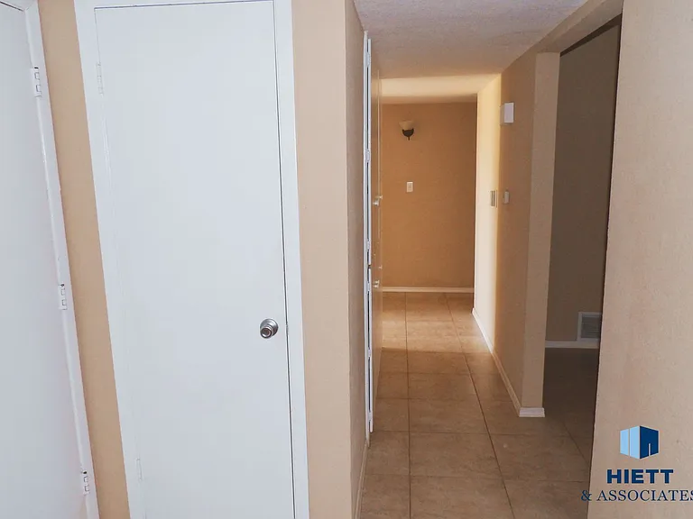 4624 Swan Dr — Photo 34