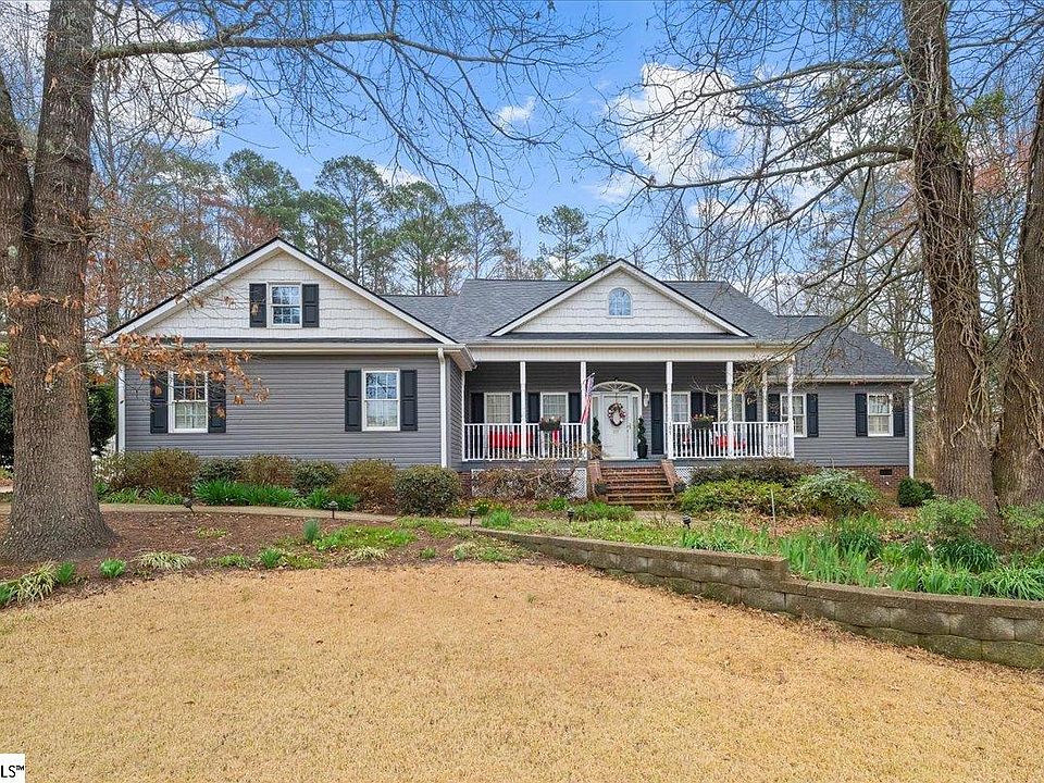 1st image of 107 Wrenfield Ct