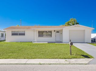 3233 Finch Dr, Holiday, FL 34690