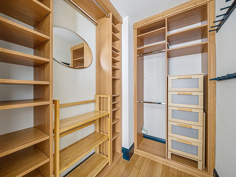 55 Temple Pl #4 — Photo 32