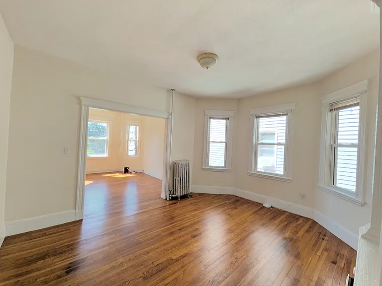 10 Athol St #2 — Photo 3