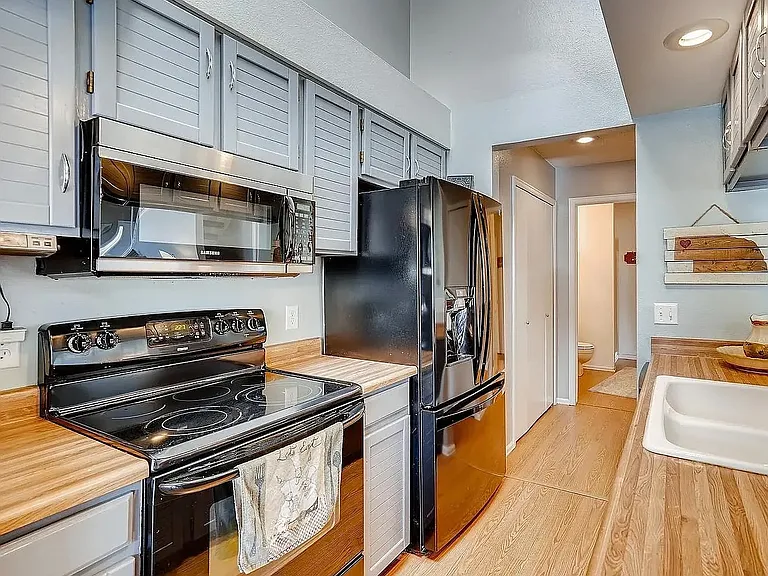 6881 Xavier Cir #3 — Photo 19