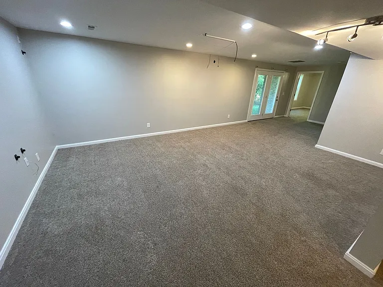 10704 Copper Ridge Dr — Photo 31