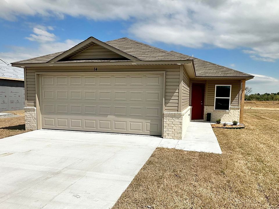 1st image of 14 Farmhouse Cir