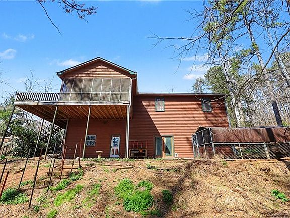 3rd image of 1011 Paul Aiken Rd