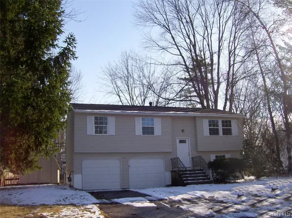 4120 Mesa Ln, Liverpool, NY 13090