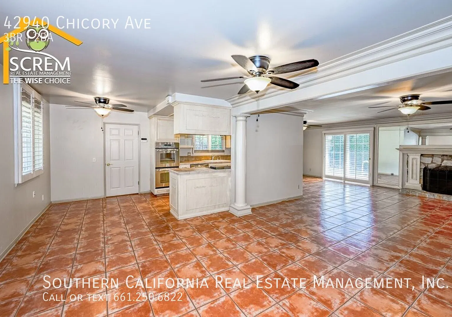 Single Story Three Bedroom Pool Home — Photo 4