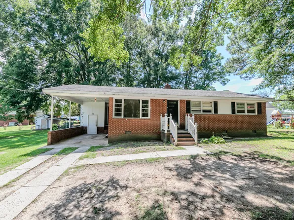 208 S Smithfield Rd, Knightdale, NC 27545