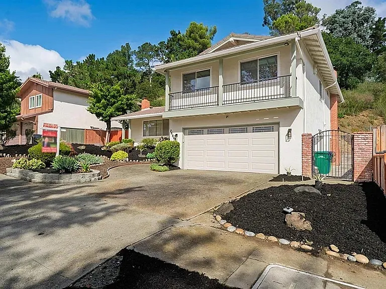 7684 Surrey Ln — Photo 19