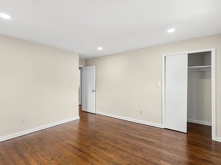 1212 Burnet Ave #1 — Photo 2