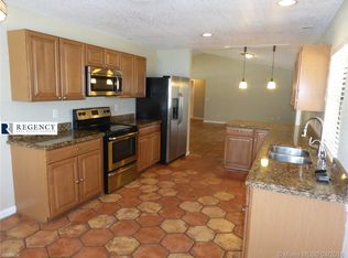 5430 NW 77th Ct, Pompano Beach, FL 33073