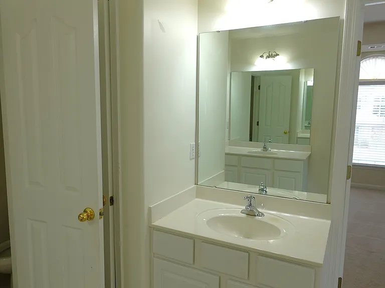 115 Roberts Hill Dr — Photo 16