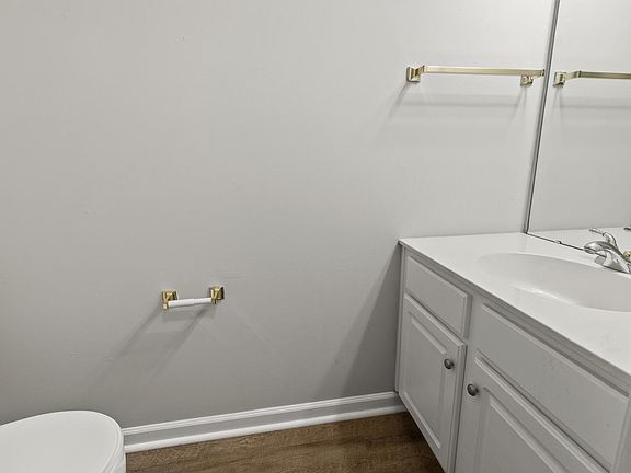 5th image of 2921 Duvalla Ave