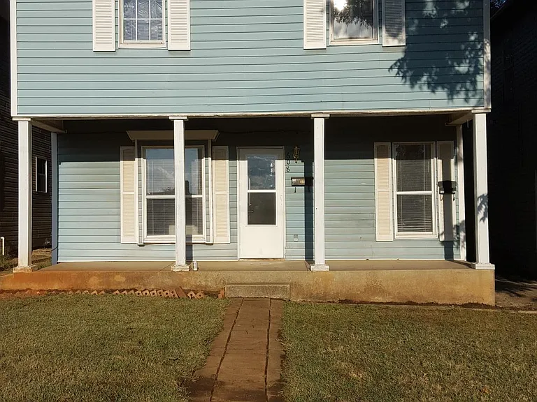 608 N Wentz St — Photo 7