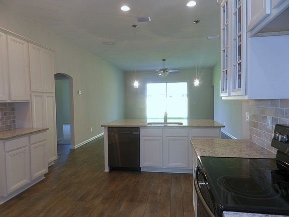 3rd image of 8329 NW 54th Ter