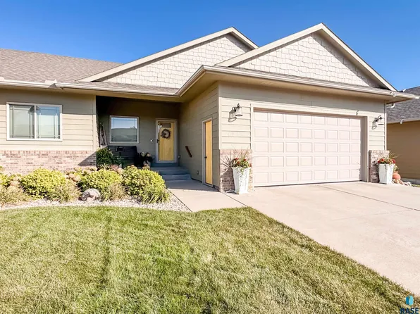 4210 S Banyan Ave, Sioux Falls, SD 57110