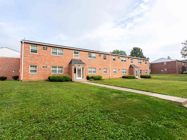 Blair Mill Village West Apartment Homes — Photo 26