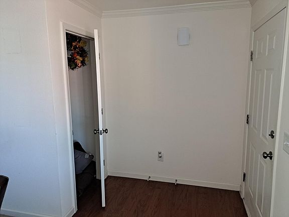 Front Entrance & Coat Closet