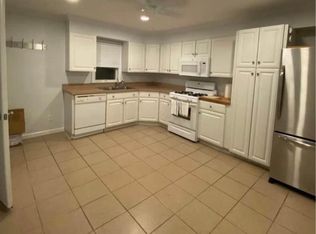 190 Hollow Tree Ridge Rd #190, Darien, CT 06820