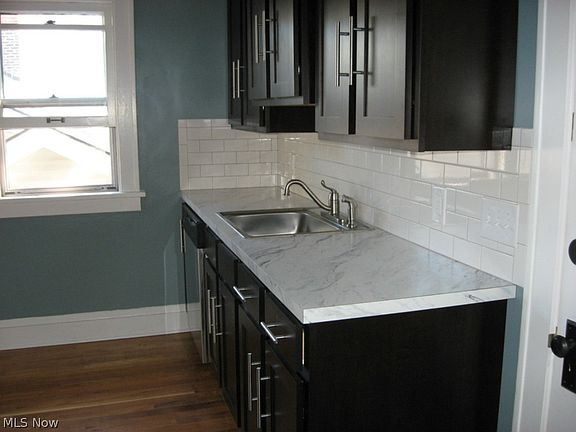 5th image of 2030-2032 Marlowe Ave #20