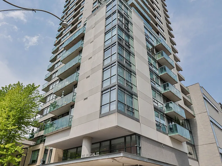 285 Mutual St #709 — Photo 2