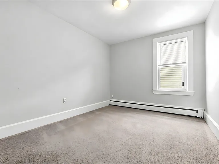 4 Horton St #2 — Photo 7