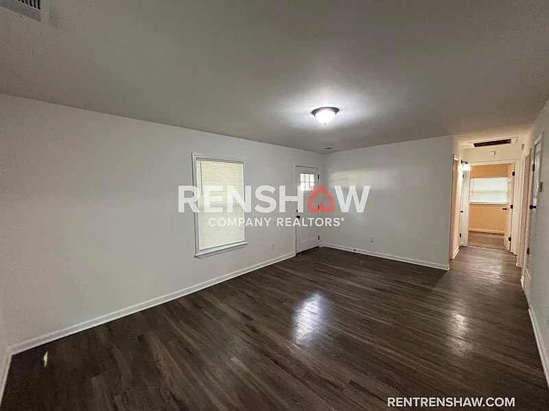 3 bed, 1.0 bath, 875 sqft, $995 — Photo 3