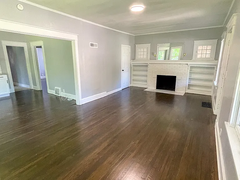 8316 Highland Ave — Photo 3
