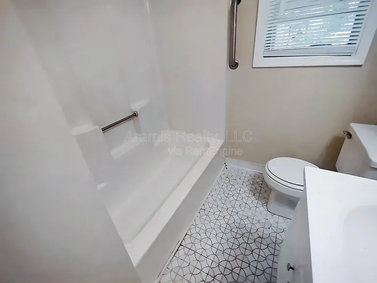 7479 Westlake Dr #2 — Photo 8