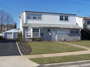 110 Belmill Rd, Bellmore, NY 11710