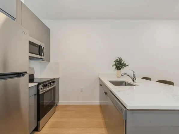 30 3 Vroom Street image 5 of 27