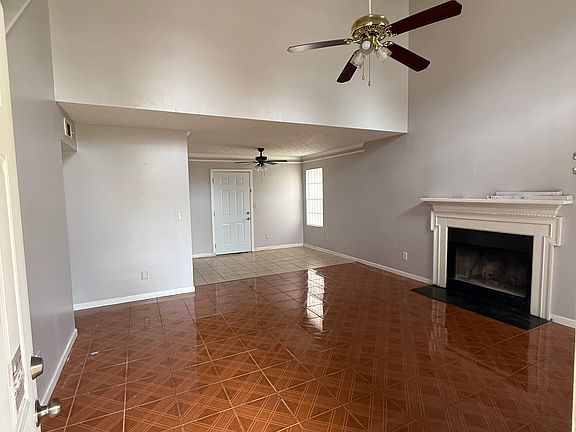 3rd image of 3904 Conley Downs Ln