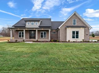 1737 Hazel Farms Ln, Bowling Green, KY 42103