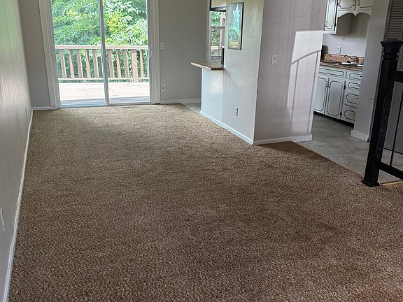 5th image of 2305 Elmendorf St #1