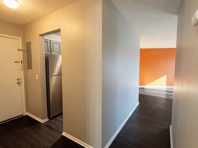 8935 Old Cedar Ave S #202 — Photo 10