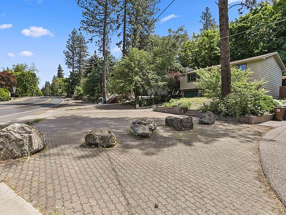 3rd image of 1306 E 18th Ave