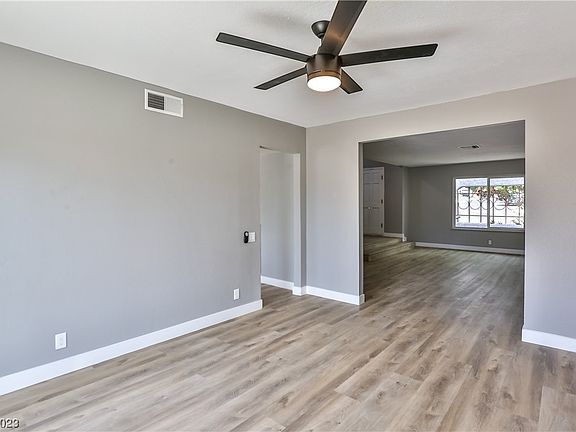 2nd image of 3635 Terrace Dr