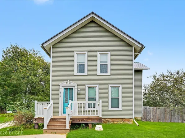 804 Summer St, Grinnell, IA 50112