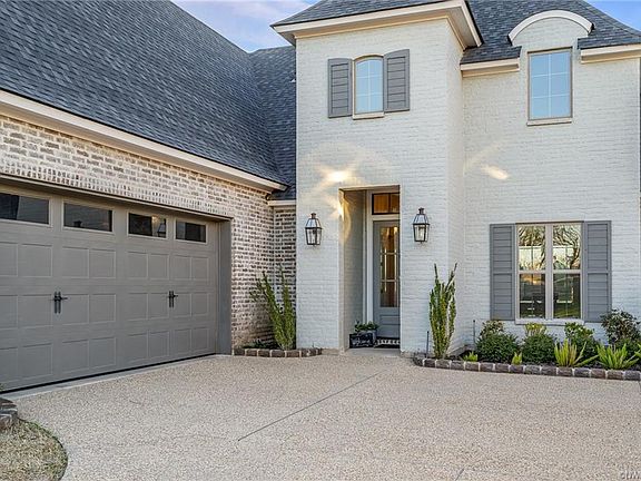 3rd image of 645 Dumaine Dr